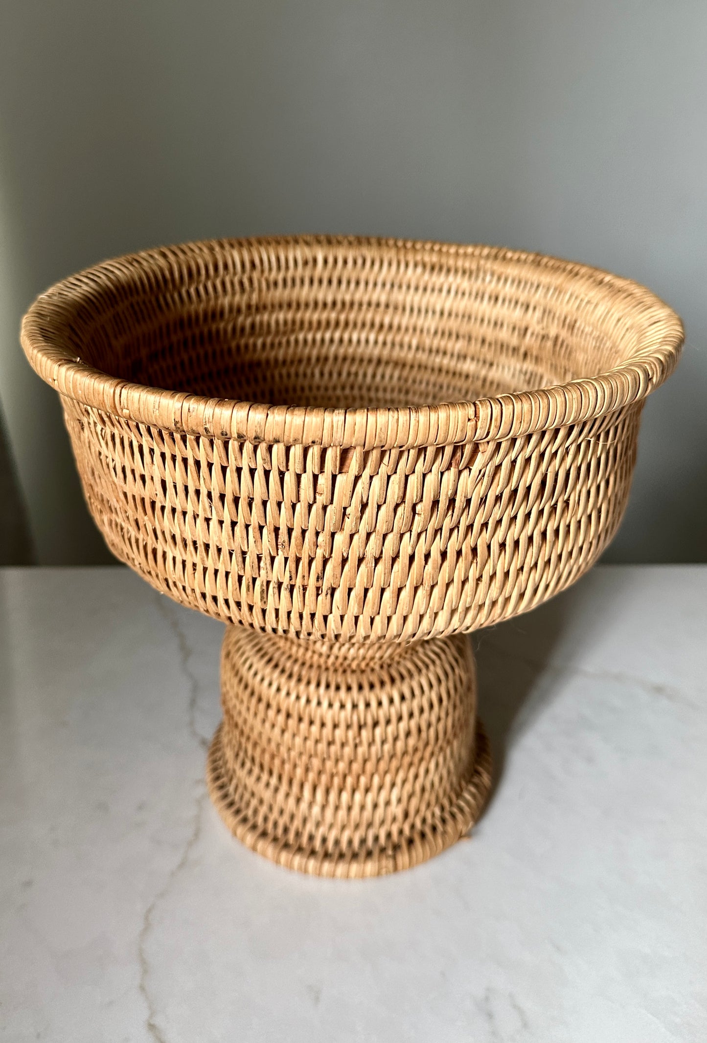 Pedestal Centerpiece Rattan Bowl