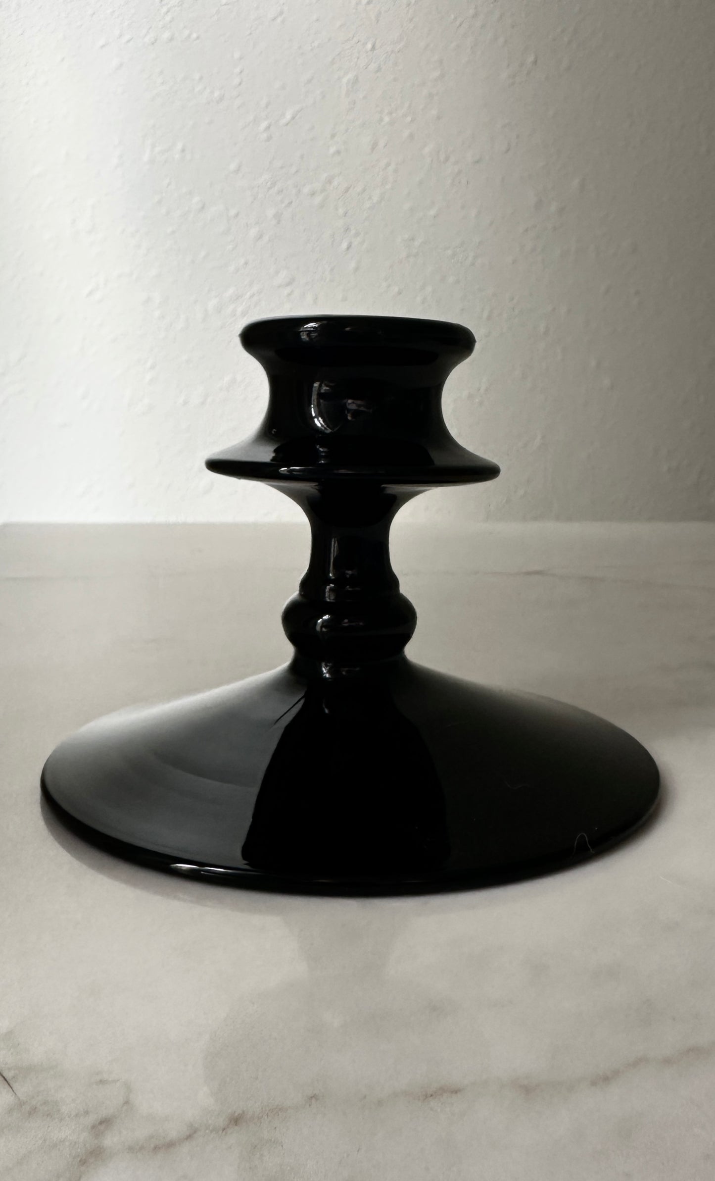 Elegant Black Glass Candleholder Set