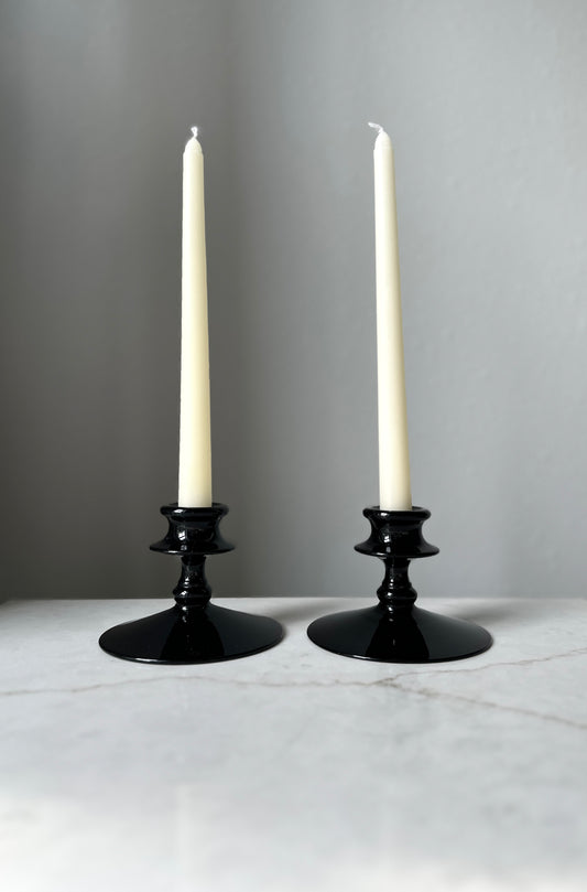 Elegant Black Glass Candleholder Set